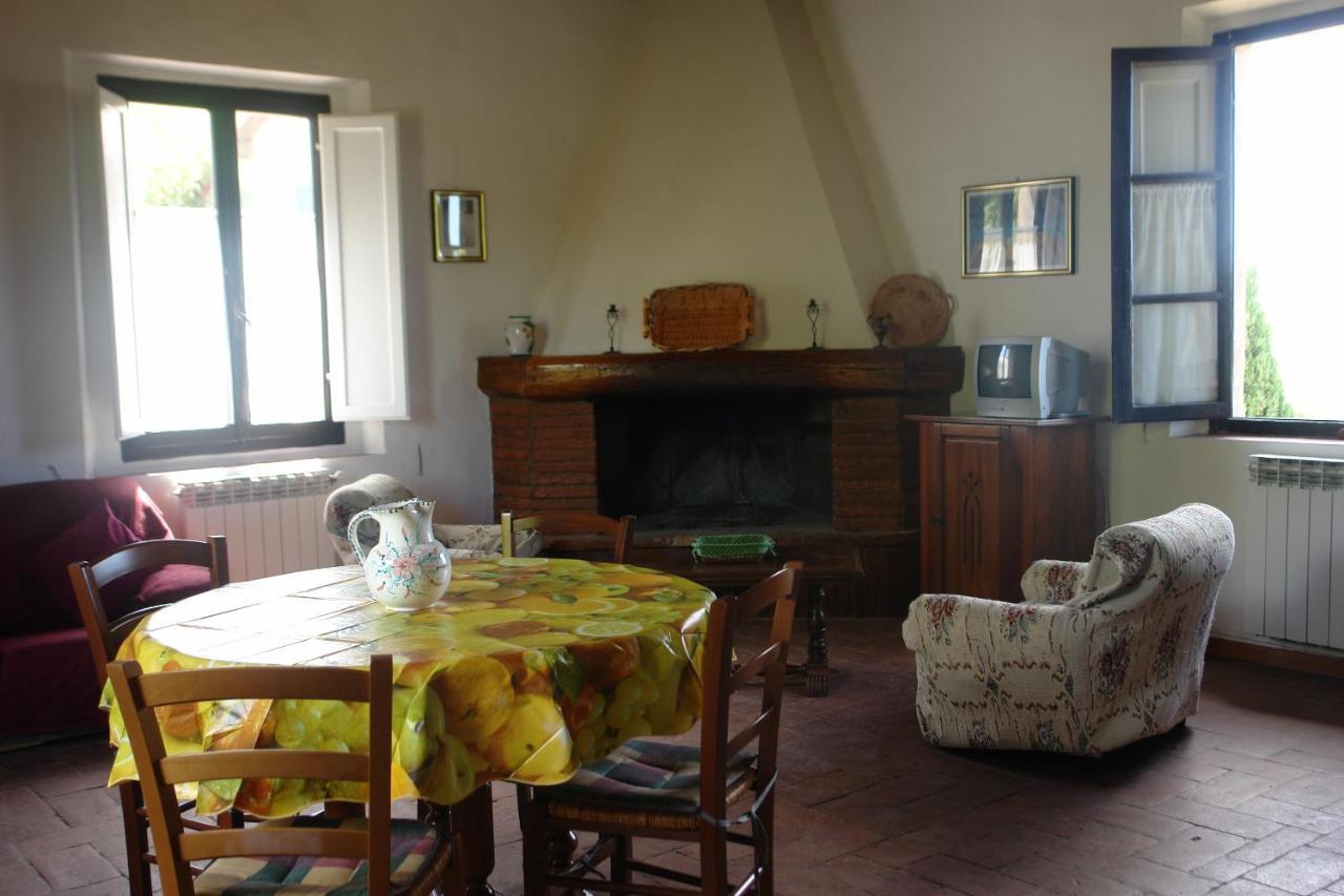 Ginestra Apartment Poggibonsi Bagian luar foto
